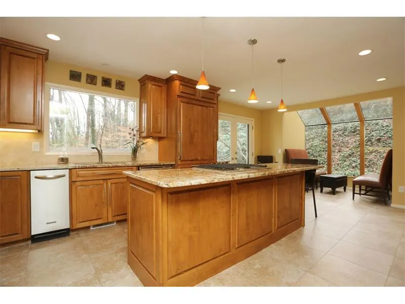 540 Elden Drive, Sandy Springs, Georgia 30342, 3 Bedrooms Bedrooms, ,3 BathroomsBathrooms,Residential,Sold,540 Elden Drive,5802167