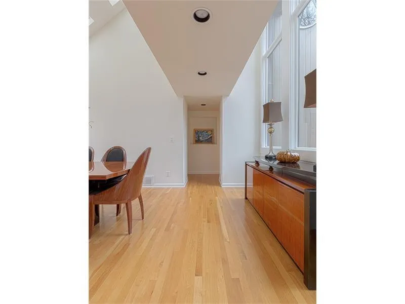 540 Elden Drive, Sandy Springs, Georgia 30342, 3 Bedrooms Bedrooms, ,3 BathroomsBathrooms,Residential,Sold,540 Elden Drive,5802167