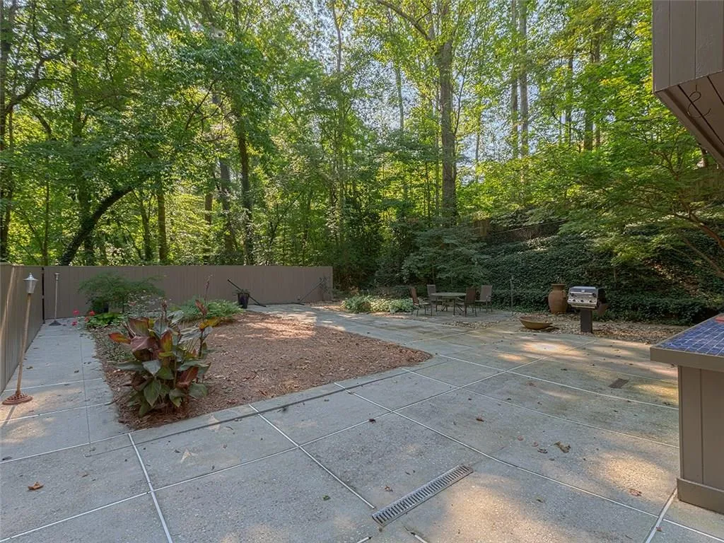 540 Elden Drive, Sandy Springs, Georgia 30342, 3 Bedrooms Bedrooms, ,3 BathroomsBathrooms,Residential,Sold,540 Elden Drive,5802167