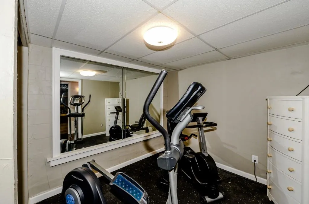 350 Thornwood Drive, Sandy Springs, Georgia 30328, 4 Bedrooms Bedrooms, ,4 BathroomsBathrooms,Residential,Sold,350 Thornwood Drive,5857358