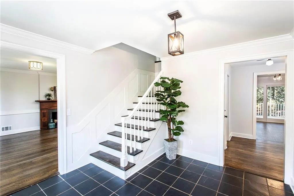 7715 Ryefield Drive, Sandy Springs, Georgia 30350, 5 Bedrooms Bedrooms, ,3 BathroomsBathrooms,Residential,Sold,7715 Ryefield Drive,7504169 7715 Ryefield Drive, Sandy Springs, Georgia 30350, 5 Bedrooms Bedrooms, ,3 BathroomsBathrooms,Residential,Sold,7715 Ryefield Drive,7504169