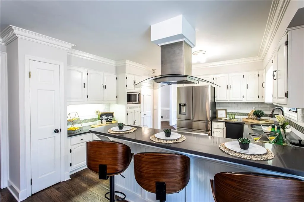 7715 Ryefield Drive, Sandy Springs, Georgia 30350, 5 Bedrooms Bedrooms, ,3 BathroomsBathrooms,Residential,Sold,7715 Ryefield Drive,7504169 7715 Ryefield Drive, Sandy Springs, Georgia 30350, 5 Bedrooms Bedrooms, ,3 BathroomsBathrooms,Residential,Sold,7715 Ryefield Drive,7504169