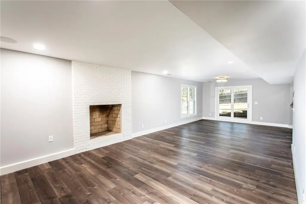 7715 Ryefield Drive, Sandy Springs, Georgia 30350, 5 Bedrooms Bedrooms, ,3 BathroomsBathrooms,Residential,Sold,7715 Ryefield Drive,7504169 7715 Ryefield Drive, Sandy Springs, Georgia 30350, 5 Bedrooms Bedrooms, ,3 BathroomsBathrooms,Residential,Sold,7715 Ryefield Drive,7504169