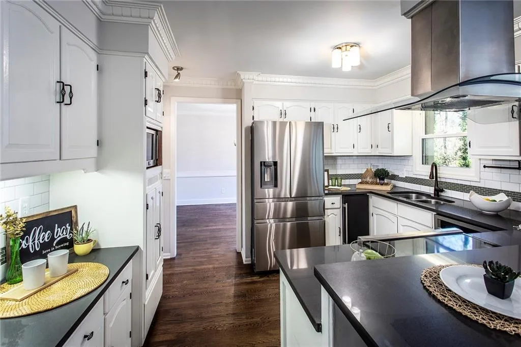 7715 Ryefield Drive, Sandy Springs, Georgia 30350, 5 Bedrooms Bedrooms, ,3 BathroomsBathrooms,Residential,Sold,7715 Ryefield Drive,7504169 7715 Ryefield Drive, Sandy Springs, Georgia 30350, 5 Bedrooms Bedrooms, ,3 BathroomsBathrooms,Residential,Sold,7715 Ryefield Drive,7504169