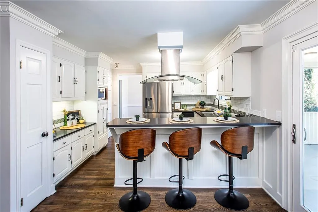 7715 Ryefield Drive, Sandy Springs, Georgia 30350, 5 Bedrooms Bedrooms, ,3 BathroomsBathrooms,Residential,Sold,7715 Ryefield Drive,7504169 7715 Ryefield Drive, Sandy Springs, Georgia 30350, 5 Bedrooms Bedrooms, ,3 BathroomsBathrooms,Residential,Sold,7715 Ryefield Drive,7504169