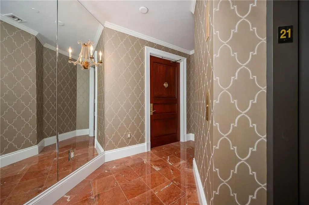 750 Park Avenue Ne Unit 21e, Atlanta, Georgia 30326, 2 Bedrooms Bedrooms, 0 ,2 BathroomsBathrooms,Residential,For Sale,750 Park Avenue Ne Unit 21e,7821659