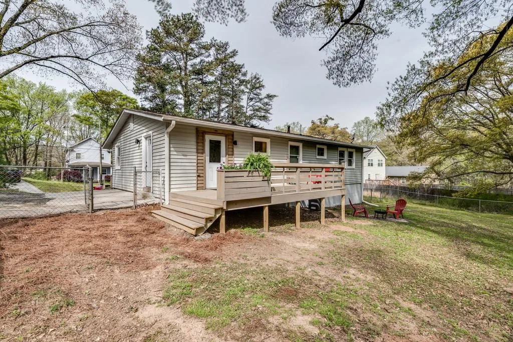 901 Nw Ridge Avenue Nw, Atlanta, Georgia 30318, 4 Bedrooms Bedrooms, ,2 BathroomsBathrooms,Residential,Sold,901 Nw Ridge Avenue Nw,6531439