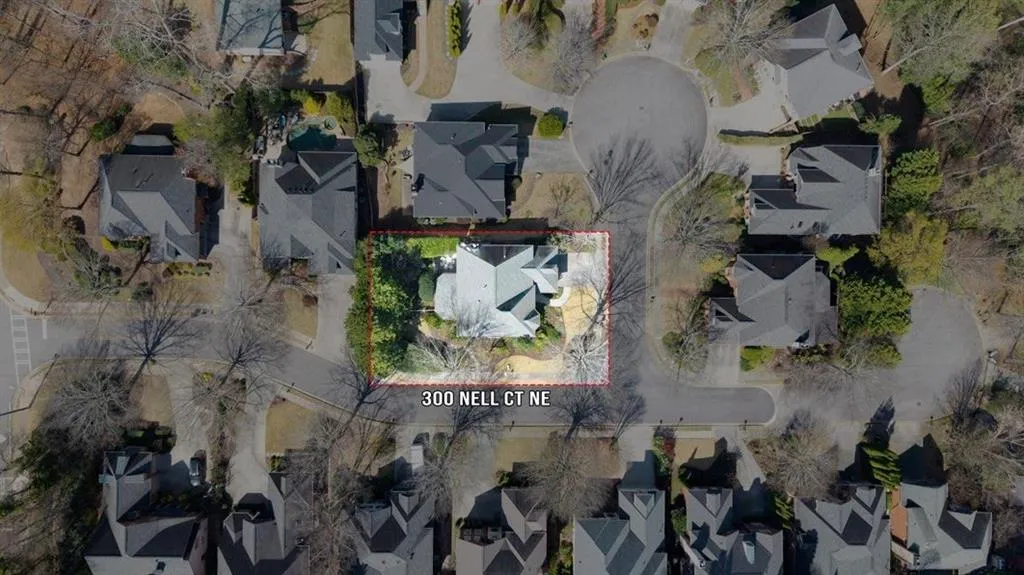 300 Nell Court, Atlanta, Georgia 30342, 4 Bedrooms Bedrooms, ,3 BathroomsBathrooms,Residential,For Sale,300 Nell Court,7733451