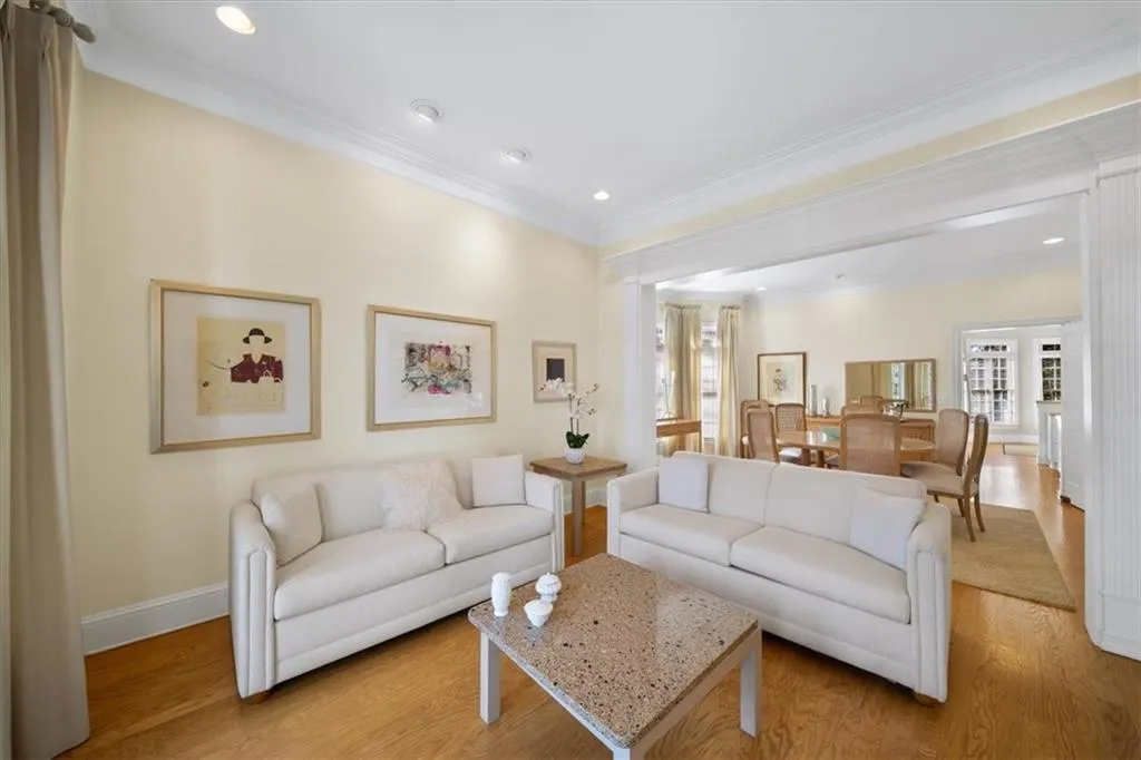 300 Nell Court, Atlanta, Georgia 30342, 4 Bedrooms Bedrooms, ,3 BathroomsBathrooms,Residential,For Sale,300 Nell Court,7733451