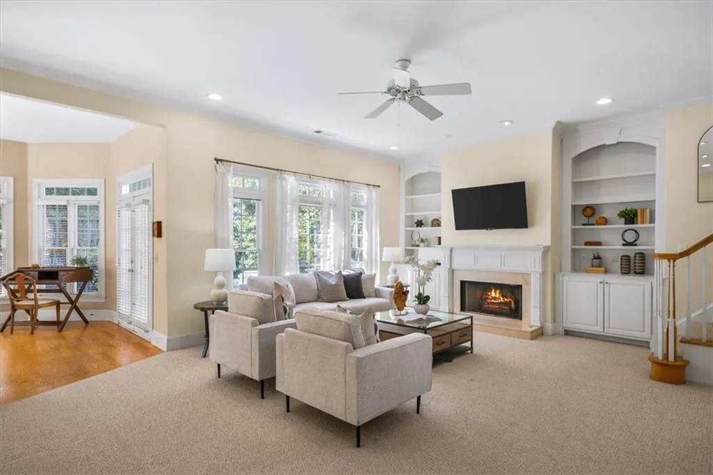 300 Nell Court, Atlanta, Georgia 30342, 4 Bedrooms Bedrooms, ,3 BathroomsBathrooms,Residential,For Sale,300 Nell Court,7733451