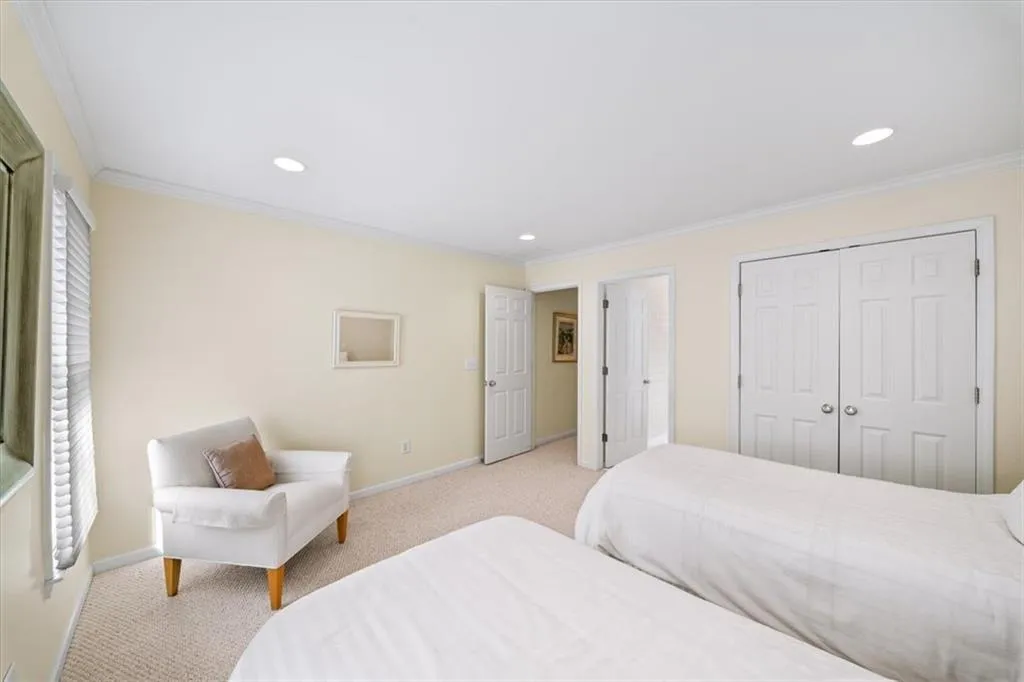 300 Nell Court, Atlanta, Georgia 30342, 4 Bedrooms Bedrooms, ,3 BathroomsBathrooms,Residential,For Sale,300 Nell Court,7733451