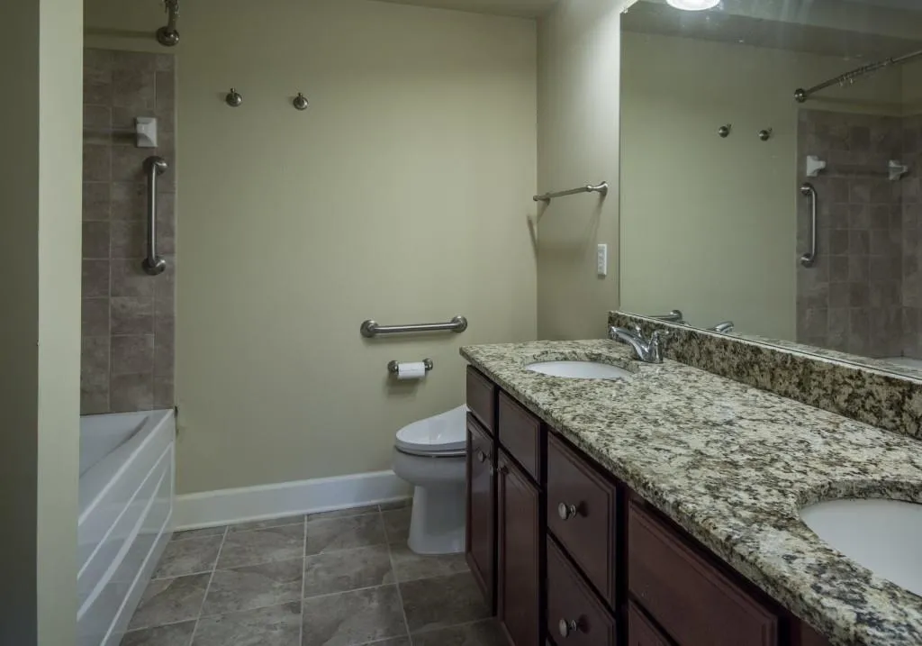 200 River Vista Drive Unit 215, Atlanta, Georgia 30339, 2 Bedrooms Bedrooms, ,2 BathroomsBathrooms,Residential,Sold,200 River Vista Drive Unit 215,5879025