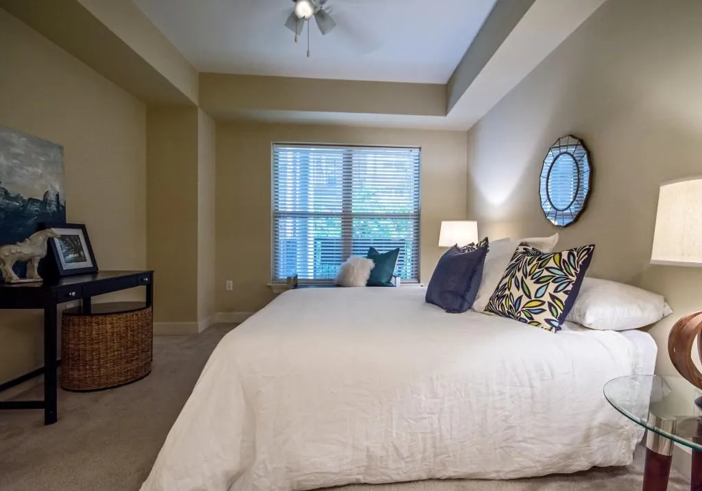 200 River Vista Drive Unit 215, Atlanta, Georgia 30339, 2 Bedrooms Bedrooms, ,2 BathroomsBathrooms,Residential,Sold,200 River Vista Drive Unit 215,5879025