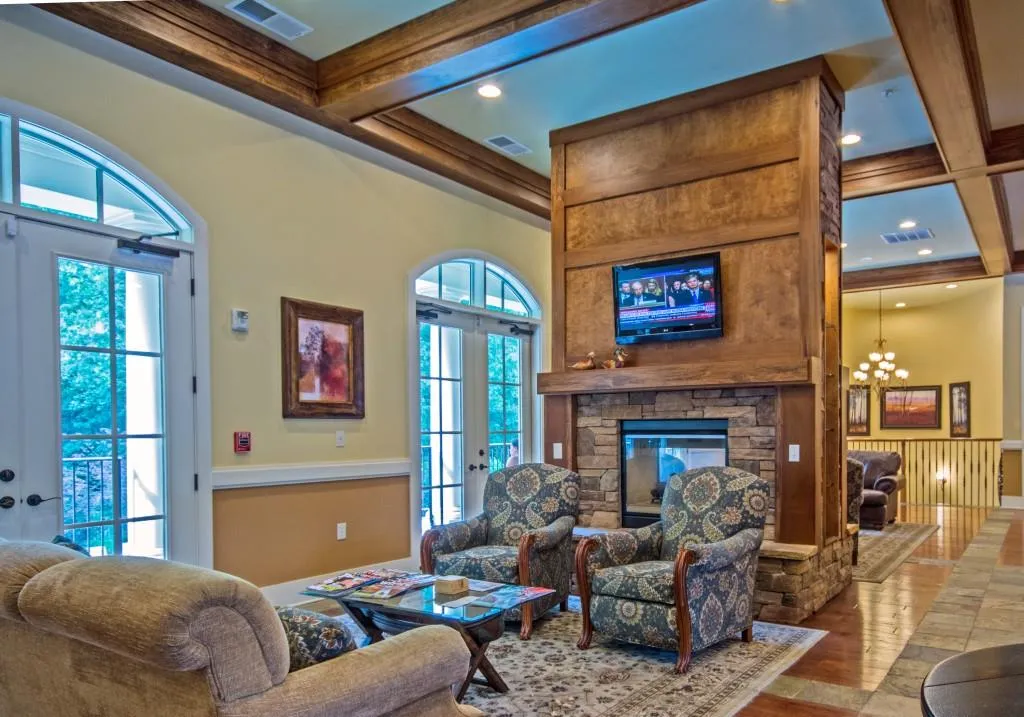 200 River Vista Drive Unit 215, Atlanta, Georgia 30339, 2 Bedrooms Bedrooms, ,2 BathroomsBathrooms,Residential,Sold,200 River Vista Drive Unit 215,5879025