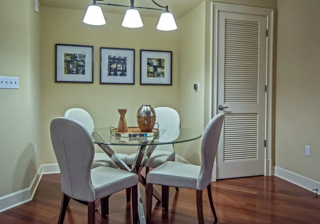 200 River Vista Drive Unit 215, Atlanta, Georgia 30339, 2 Bedrooms Bedrooms, ,2 BathroomsBathrooms,Residential,Sold,200 River Vista Drive Unit 215,5879025