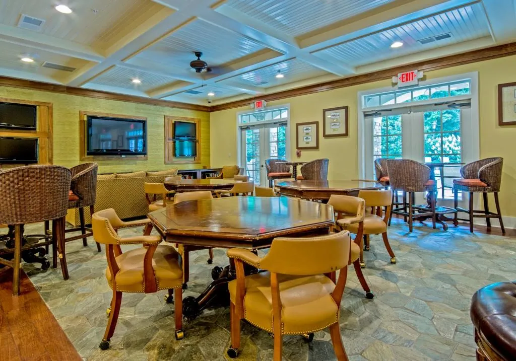 200 River Vista Drive Unit 215, Atlanta, Georgia 30339, 2 Bedrooms Bedrooms, ,2 BathroomsBathrooms,Residential,Sold,200 River Vista Drive Unit 215,5879025