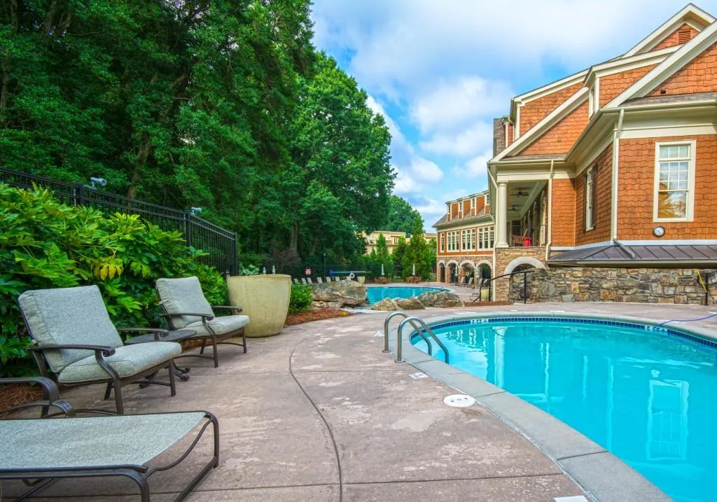 200 River Vista Drive Unit 215, Atlanta, Georgia 30339, 2 Bedrooms Bedrooms, ,2 BathroomsBathrooms,Residential,Sold,200 River Vista Drive Unit 215,5879025