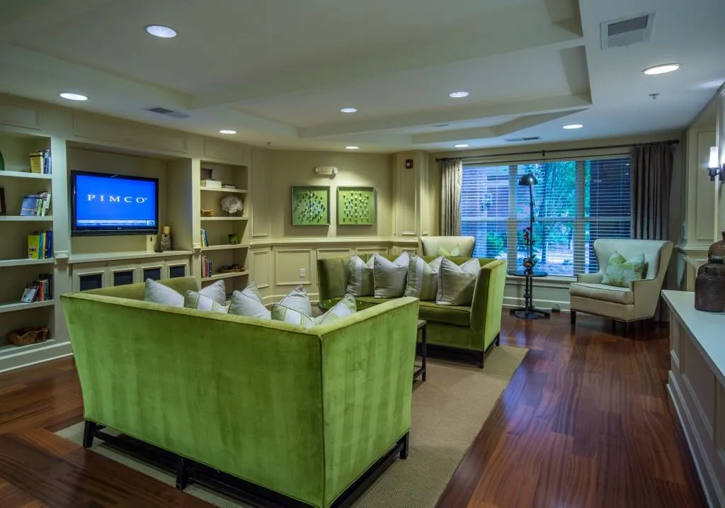 200 River Vista Drive Unit 215, Atlanta, Georgia 30339, 2 Bedrooms Bedrooms, ,2 BathroomsBathrooms,Residential,Sold,200 River Vista Drive Unit 215,5879025