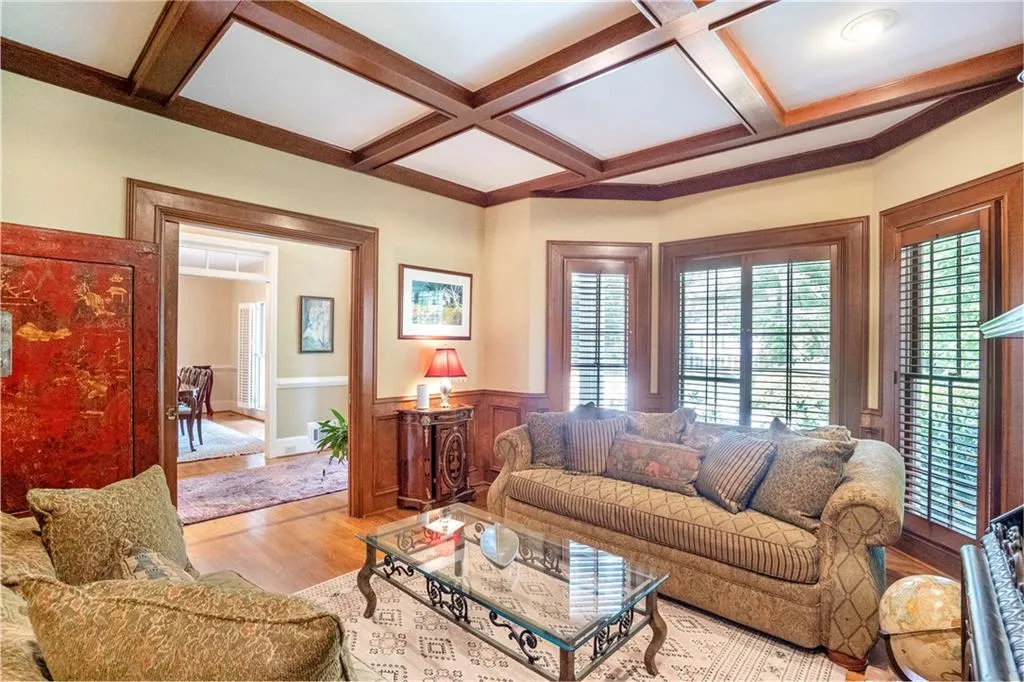 120 Churchill Drive, Sandy Springs, Georgia 30350, 5 Bedrooms Bedrooms, ,4 BathroomsBathrooms,Residential,Sold,120 Churchill Drive,7052127