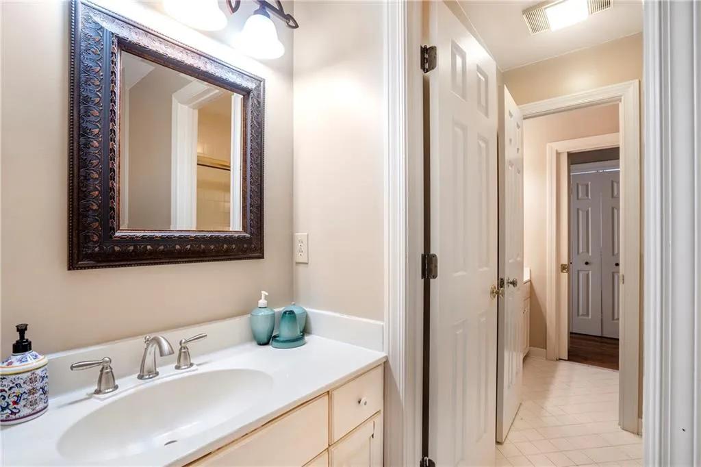 120 Churchill Drive, Sandy Springs, Georgia 30350, 5 Bedrooms Bedrooms, ,4 BathroomsBathrooms,Residential,Sold,120 Churchill Drive,7052127