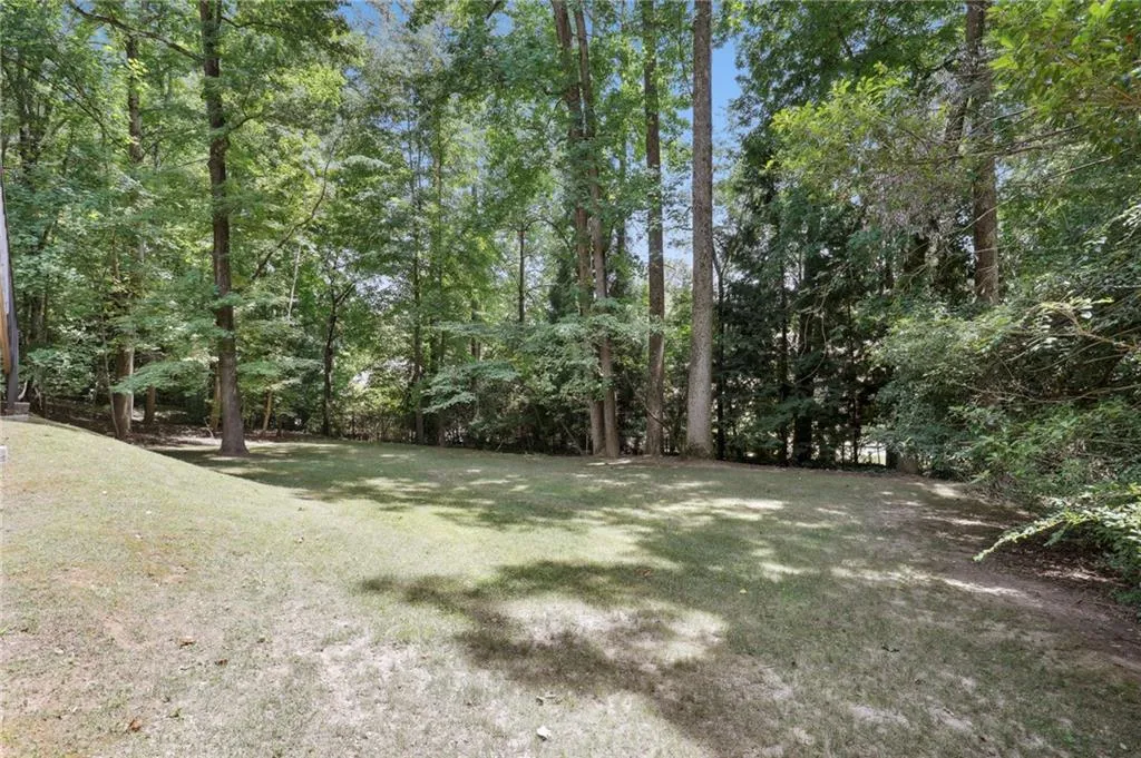 5420 New Wellington Close, Sandy Springs, Georgia 30327, 5 Bedrooms Bedrooms, ,4 BathroomsBathrooms,Residential,Sold,5420 New Wellington Close,7112848