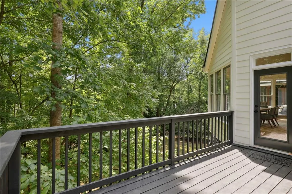 5420 New Wellington Close, Sandy Springs, Georgia 30327, 5 Bedrooms Bedrooms, ,4 BathroomsBathrooms,Residential,Sold,5420 New Wellington Close,7112848