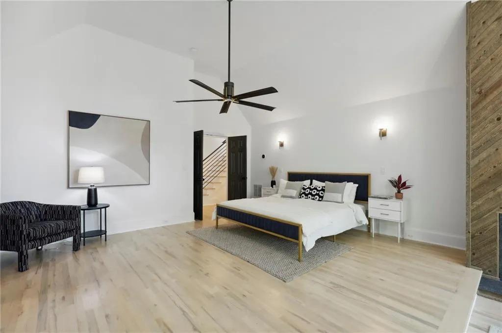 5420 New Wellington Close, Sandy Springs, Georgia 30327, 5 Bedrooms Bedrooms, ,4 BathroomsBathrooms,Residential,Sold,5420 New Wellington Close,7112848