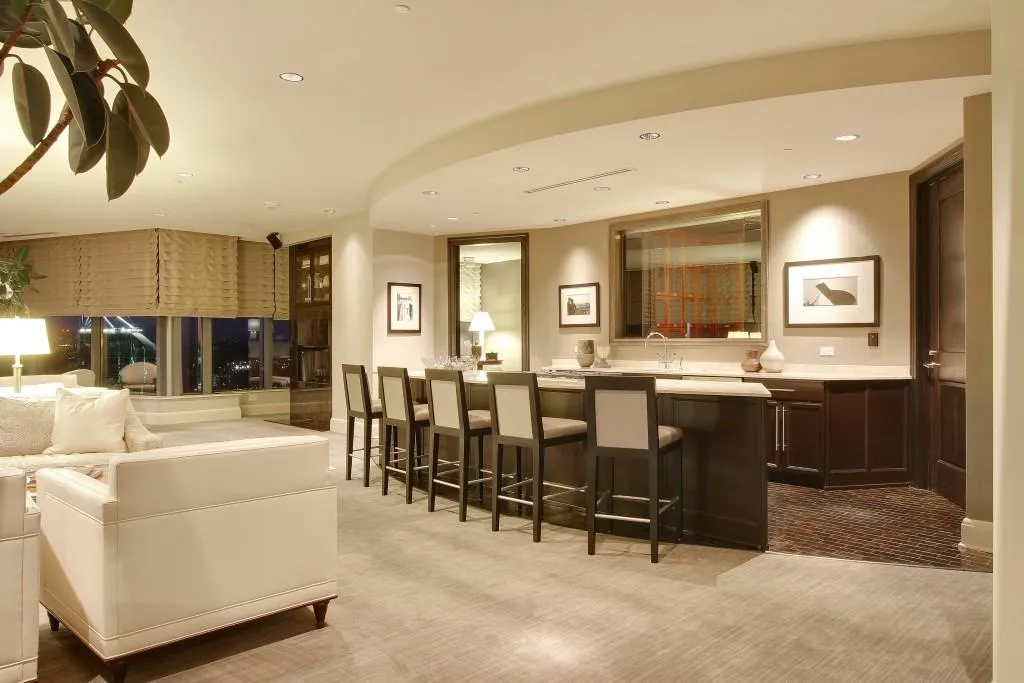 3344 Peachtree Road Unit 3303, Atlanta, Georgia 30326, 2 Bedrooms Bedrooms, ,2 BathroomsBathrooms,Residential,For Sale,3344 Peachtree Road Unit 3303,7269855