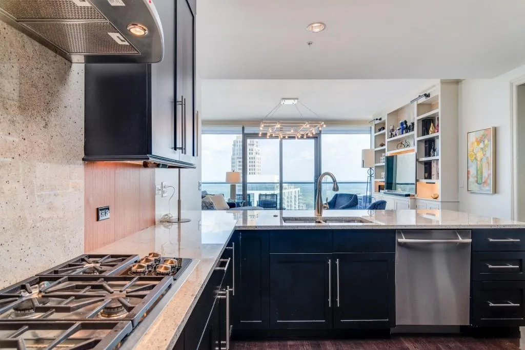 3344 Peachtree Road Unit 3303, Atlanta, Georgia 30326, 2 Bedrooms Bedrooms, ,2 BathroomsBathrooms,Residential,For Sale,3344 Peachtree Road Unit 3303,7269855