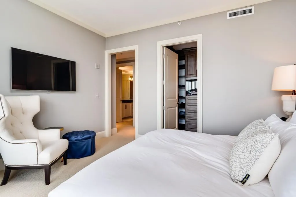 3344 Peachtree Road Unit 3303, Atlanta, Georgia 30326, 2 Bedrooms Bedrooms, ,2 BathroomsBathrooms,Residential,For Sale,3344 Peachtree Road Unit 3303,7269855