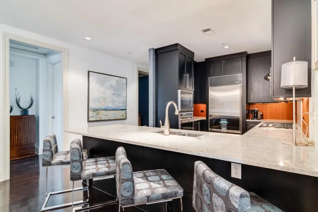 3344 Peachtree Road Unit 3303, Atlanta, Georgia 30326, 2 Bedrooms Bedrooms, ,2 BathroomsBathrooms,Residential,For Sale,3344 Peachtree Road Unit 3303,7269855