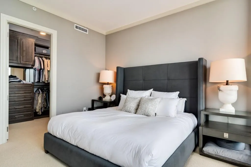 3344 Peachtree Road Unit 3303, Atlanta, Georgia 30326, 2 Bedrooms Bedrooms, ,2 BathroomsBathrooms,Residential,For Sale,3344 Peachtree Road Unit 3303,7269855