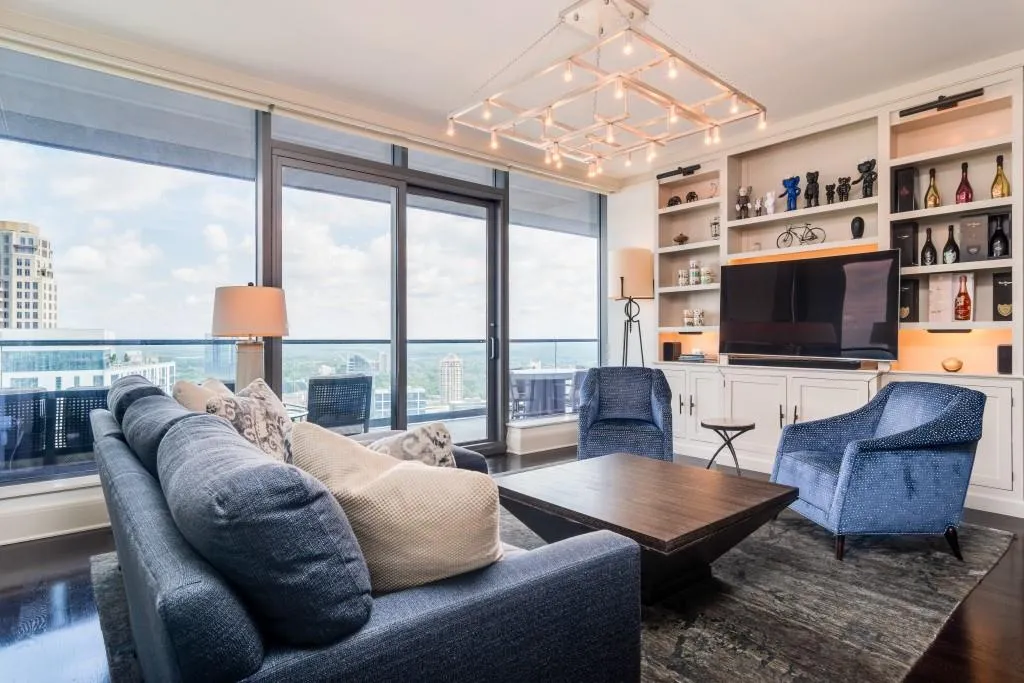 3344 Peachtree Road Unit 3303, Atlanta, Georgia 30326, 2 Bedrooms Bedrooms, ,2 BathroomsBathrooms,Residential,Sold,3344 Peachtree Road Unit 3303,7269855