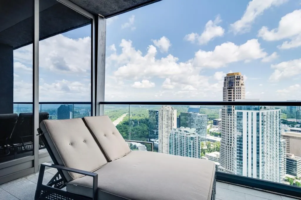 3344 Peachtree Road Unit 3303, Atlanta, Georgia 30326, 2 Bedrooms Bedrooms, ,2 BathroomsBathrooms,Residential,For Sale,3344 Peachtree Road Unit 3303,7269855