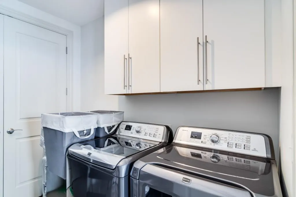 3344 Peachtree Road Unit 3303, Atlanta, Georgia 30326, 2 Bedrooms Bedrooms, ,2 BathroomsBathrooms,Residential,For Sale,3344 Peachtree Road Unit 3303,7269855