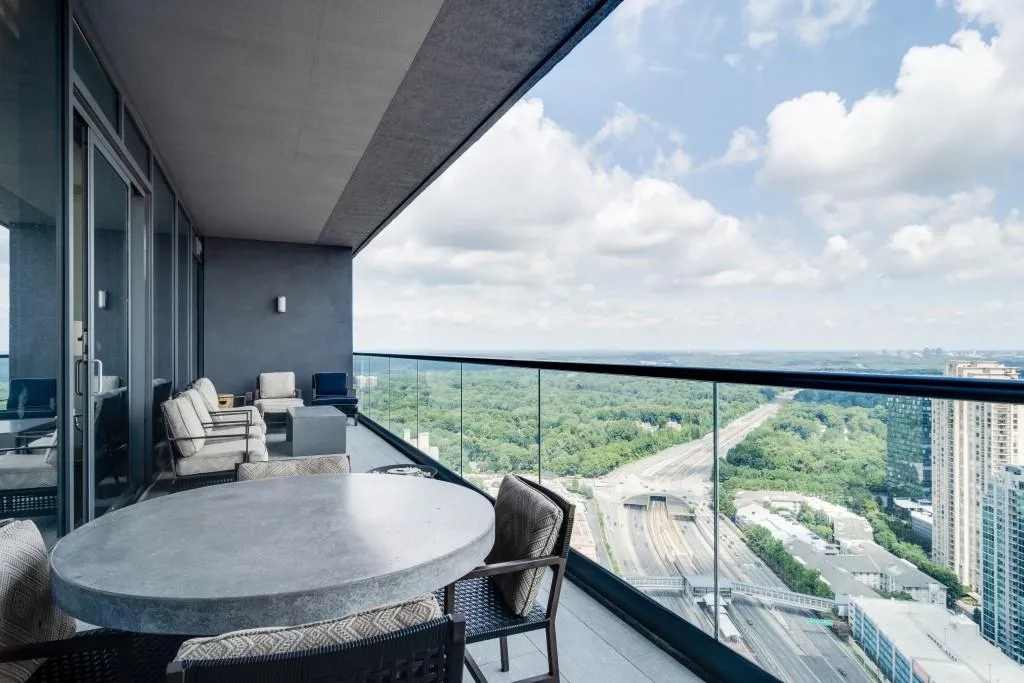 3344 Peachtree Road Unit 3303, Atlanta, Georgia 30326, 2 Bedrooms Bedrooms, ,2 BathroomsBathrooms,Residential,For Sale,3344 Peachtree Road Unit 3303,7269855