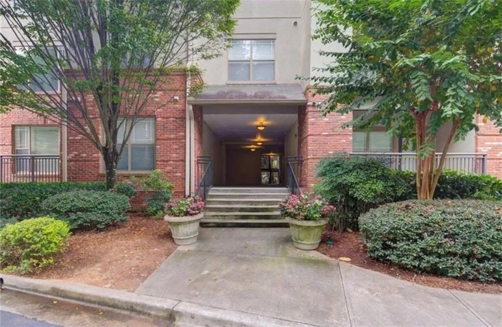 5559 Glenridge Drive Unit 1105, Atlanta, Georgia 30342, 1 Bedroom Bedrooms, ,1 BathroomBathrooms,Residential,Sold,5559 Glenridge Drive Unit 1105,6120907