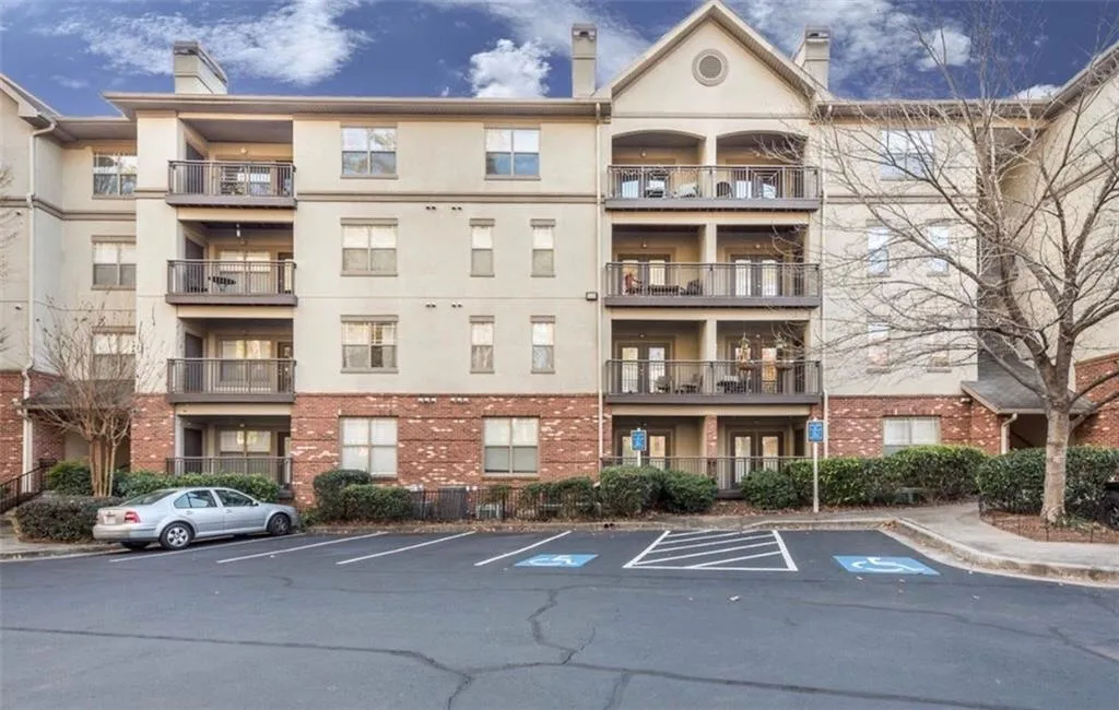 5559 Glenridge Drive Unit 1105, Atlanta, Georgia 30342, 1 Bedroom Bedrooms, ,1 BathroomBathrooms,Residential,Sold,5559 Glenridge Drive Unit 1105,6120907