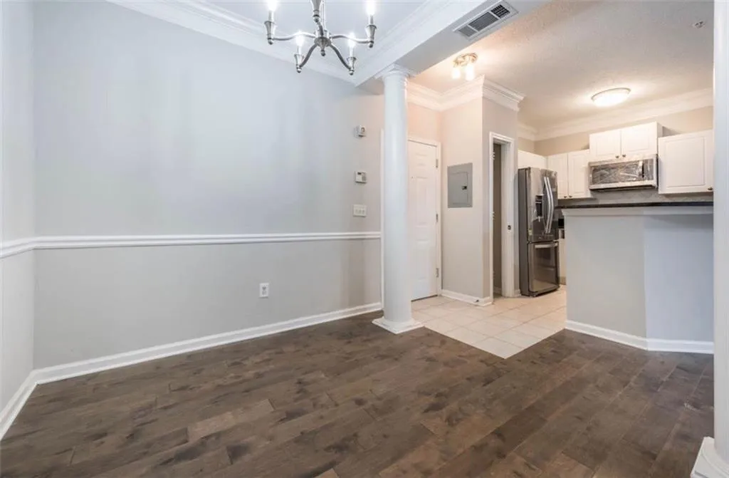 5559 Glenridge Drive Unit 1105, Atlanta, Georgia 30342, 1 Bedroom Bedrooms, ,1 BathroomBathrooms,Residential,Sold,5559 Glenridge Drive Unit 1105,6120907