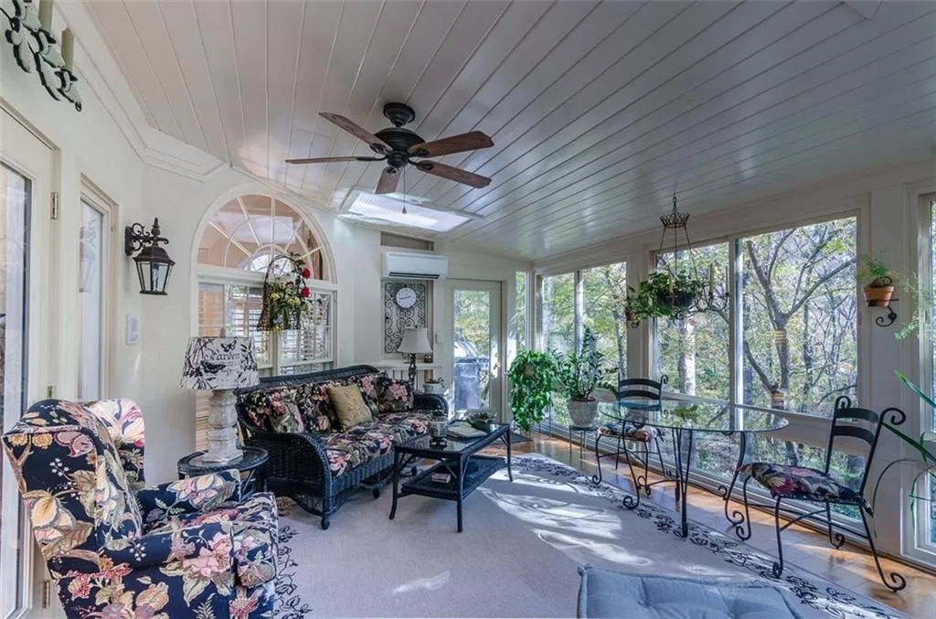 2930 Coles Way, Sandy Springs, Georgia 30350, 5 Bedrooms Bedrooms, ,4 BathroomsBathrooms,Residential,Sold,2930 Coles Way,5774840