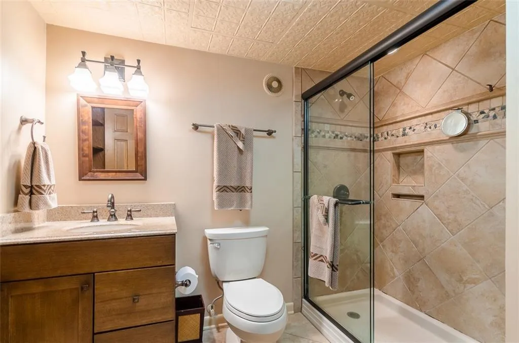 2930 Coles Way, Sandy Springs, Georgia 30350, 5 Bedrooms Bedrooms, ,4 BathroomsBathrooms,Residential,Sold,2930 Coles Way,5774840