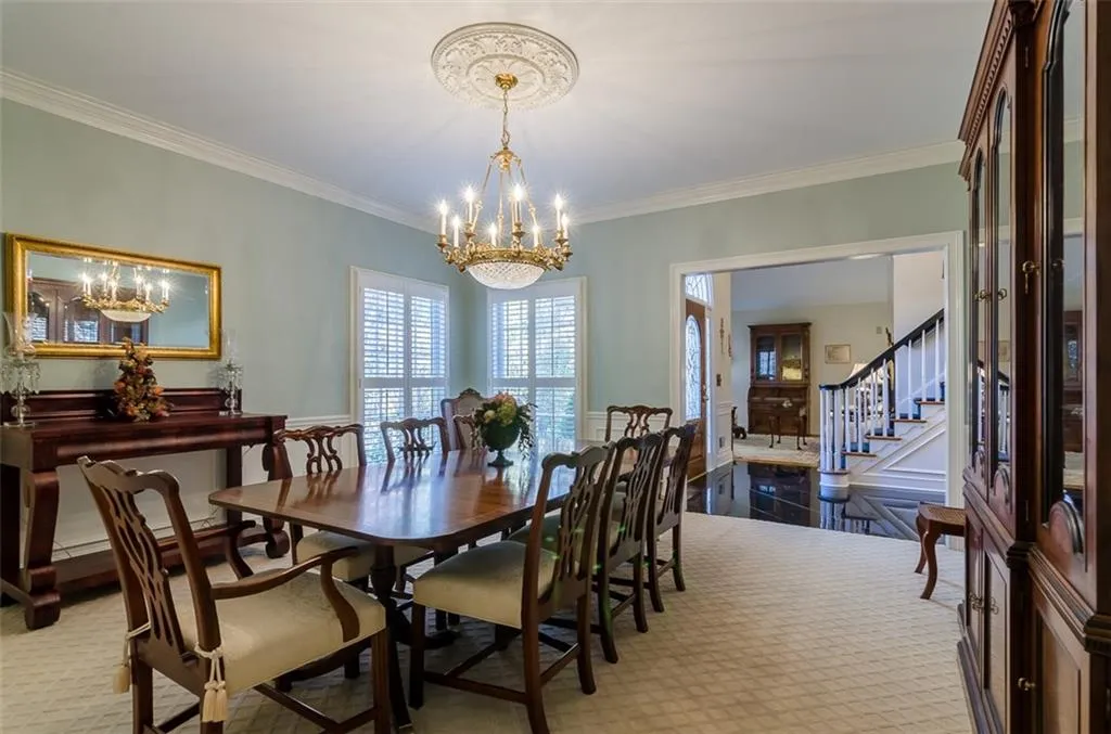 2930 Coles Way, Sandy Springs, Georgia 30350, 5 Bedrooms Bedrooms, ,4 BathroomsBathrooms,Residential,Sold,2930 Coles Way,5774840