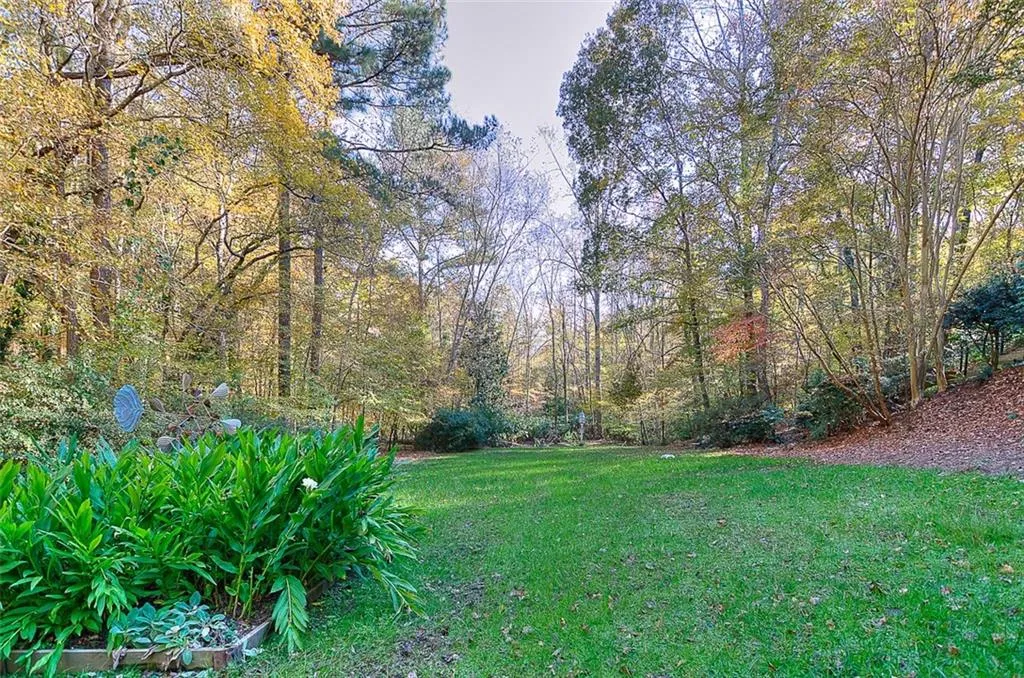 2930 Coles Way, Sandy Springs, Georgia 30350, 5 Bedrooms Bedrooms, ,4 BathroomsBathrooms,Residential,Sold,2930 Coles Way,5774840