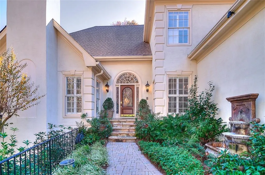 2930 Coles Way, Sandy Springs, Georgia 30350, 5 Bedrooms Bedrooms, ,4 BathroomsBathrooms,Residential,Sold,2930 Coles Way,5774840