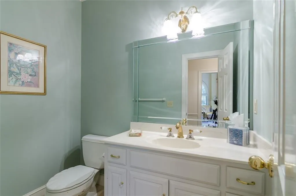 2930 Coles Way, Sandy Springs, Georgia 30350, 5 Bedrooms Bedrooms, ,4 BathroomsBathrooms,Residential,Sold,2930 Coles Way,5774840