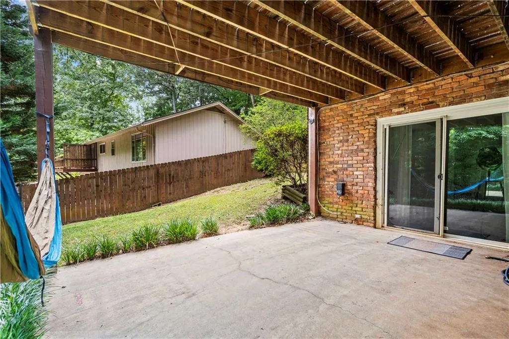 7105 Duncourtney Drive, Sandy Springs, Georgia 30328, 4 Bedrooms Bedrooms, ,3 BathroomsBathrooms,Residential,Sold,7105 Duncourtney Drive,7077952