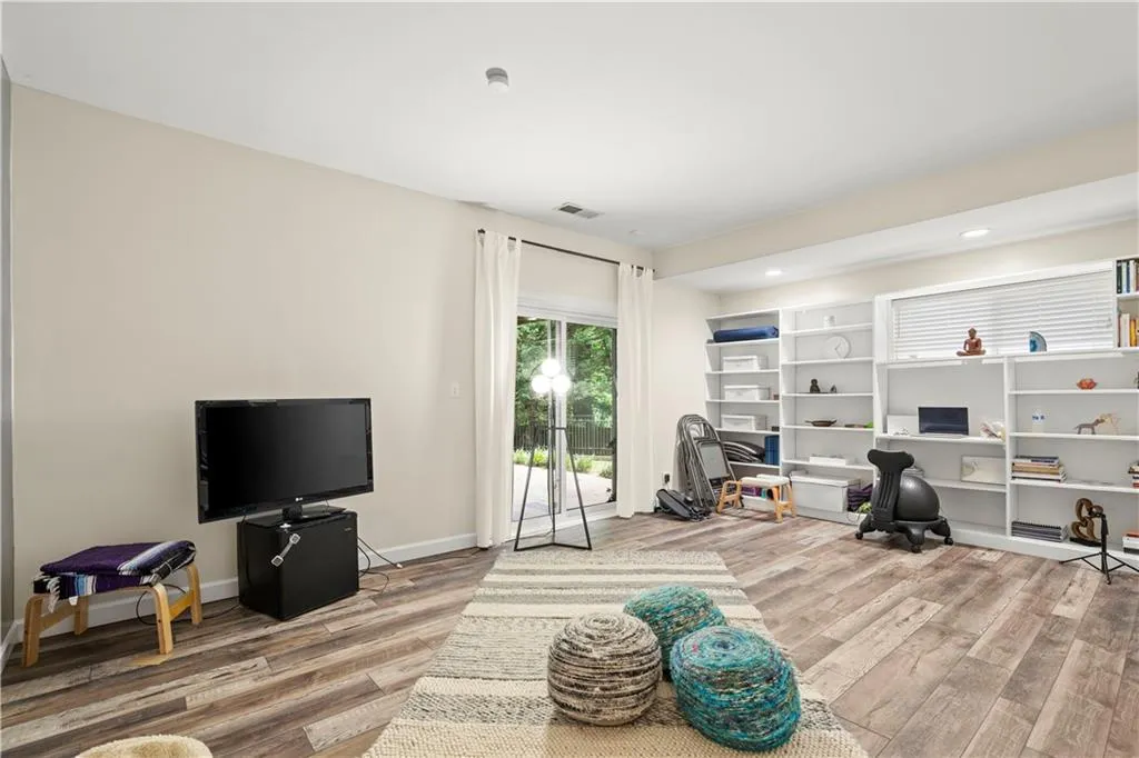 7105 Duncourtney Drive, Sandy Springs, Georgia 30328, 4 Bedrooms Bedrooms, ,3 BathroomsBathrooms,Residential,Sold,7105 Duncourtney Drive,7077952