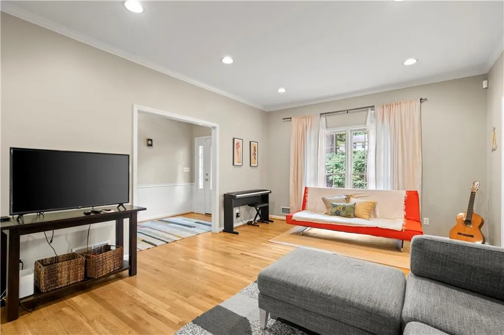 7105 Duncourtney Drive, Sandy Springs, Georgia 30328, 4 Bedrooms Bedrooms, ,3 BathroomsBathrooms,Residential,Sold,7105 Duncourtney Drive,7077952