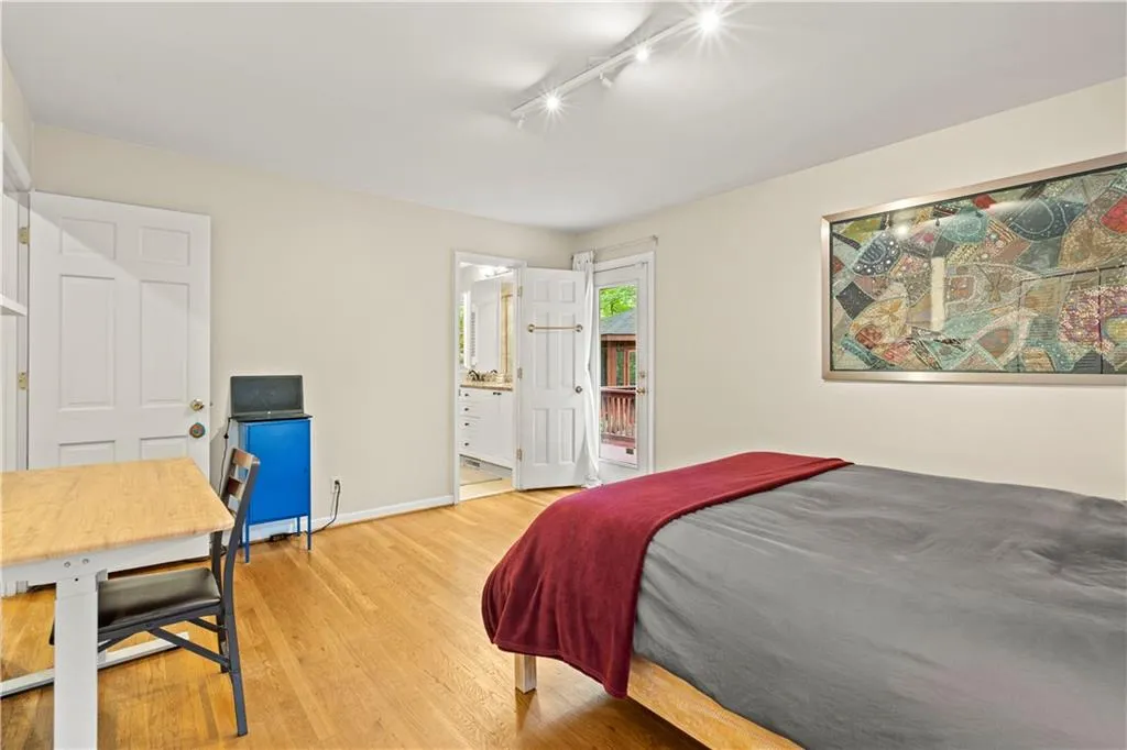 7105 Duncourtney Drive, Sandy Springs, Georgia 30328, 4 Bedrooms Bedrooms, ,3 BathroomsBathrooms,Residential,Sold,7105 Duncourtney Drive,7077952