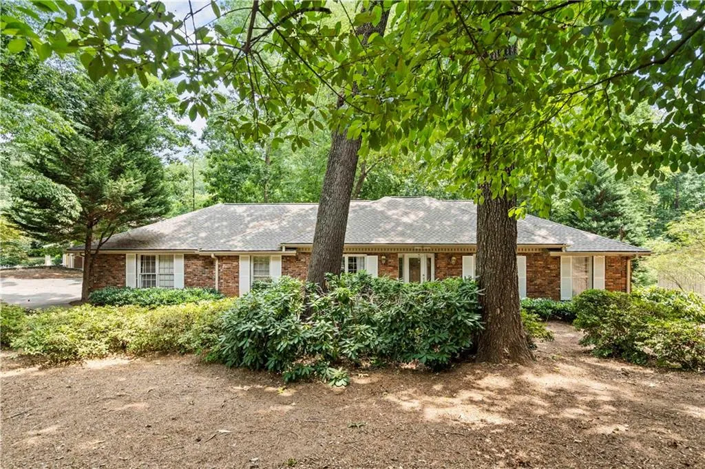 7105 Duncourtney Drive, Sandy Springs, Georgia 30328, 4 Bedrooms Bedrooms, ,3 BathroomsBathrooms,Residential,Sold,7105 Duncourtney Drive,7077952